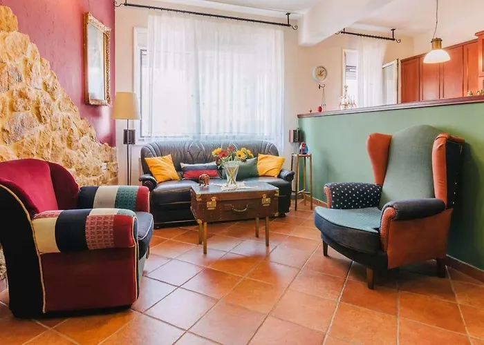 Gallery Home,Downtown, Ioannina.