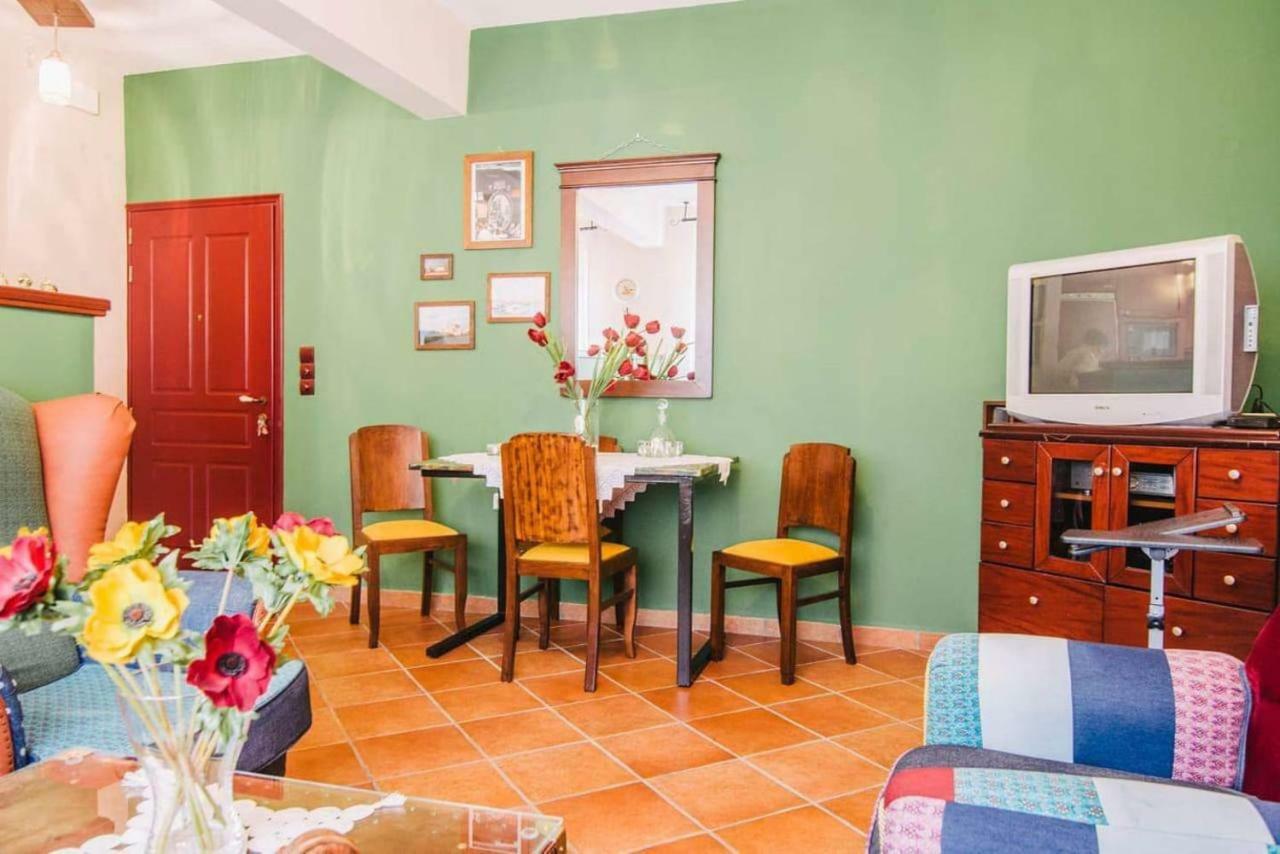 Gallery Home,downtown, Ioannina. Apartment